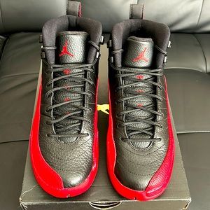 Retro 12 Jordan’s size 5.5y black/Varsity red